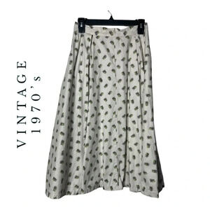 1485. VINTAGE 1970’s PRAIRIE‎ SKIRT FULL SKIRT CREAM/PURPLE/GREEN COLOR FLORAL